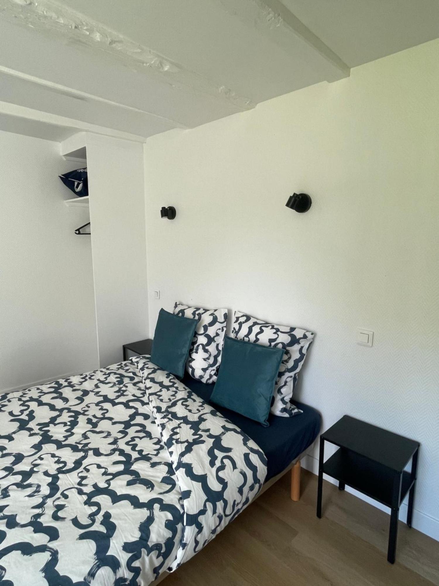 Au Pied Leve Hotel Calorguen Bilik gambar