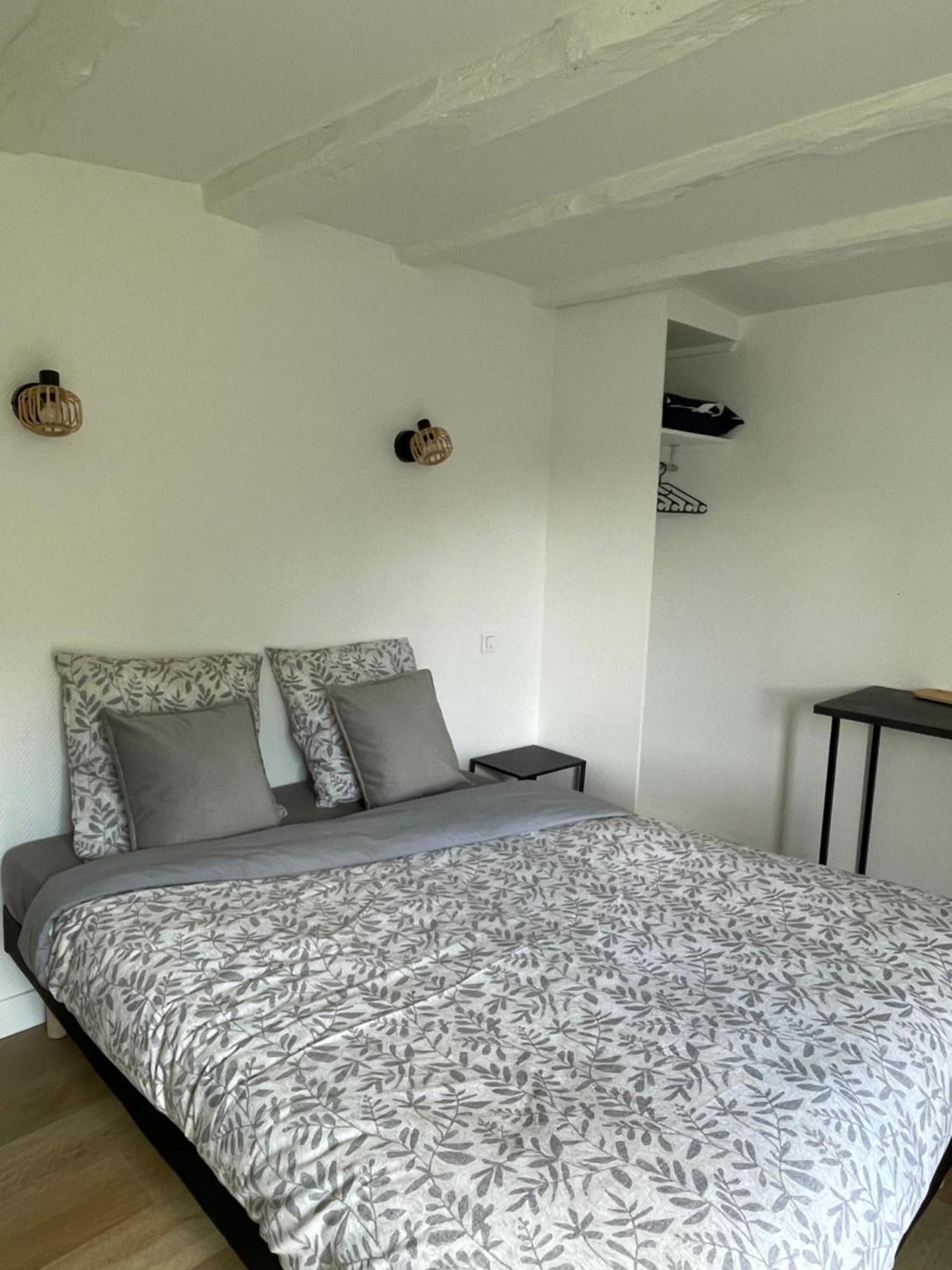 Au Pied Leve Hotel Calorguen Bilik gambar